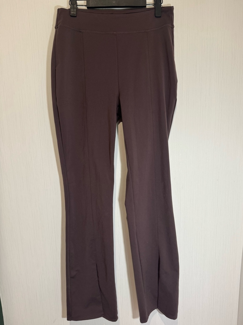 ALO Flared Leggings with Split Flutter Front Seam. Large. Dark Purple/Eggplant.